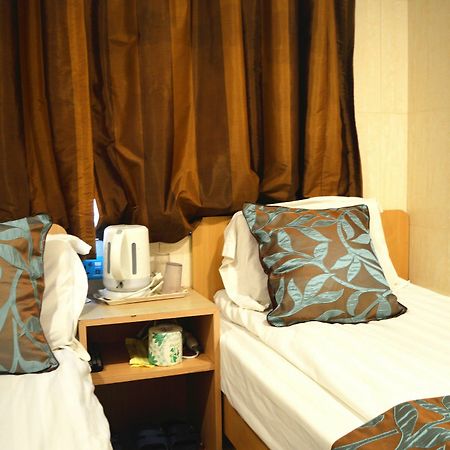 Mong Kok Guo Du Hostel เกาลูน ภายนอก รูปภาพ
